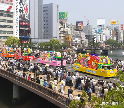 博多どんたく港まつり